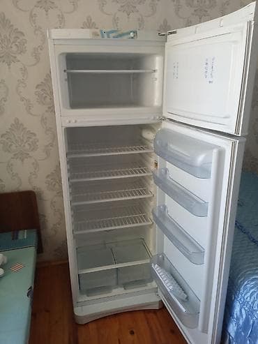 indesit soyuducu soyutmur: İşlənmiş 2 qapılı Indesit Soyuducu Satılır, rəng - Ağ — 3