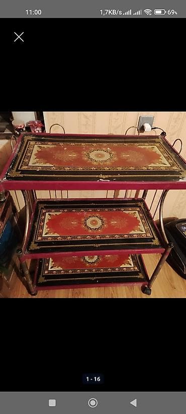 Diqqət təcii i sovetin stoludur 45 man Tünd rəngli. Şəkildə böyük