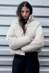 5 ci qrup fenleri: Zara kurtka — 2