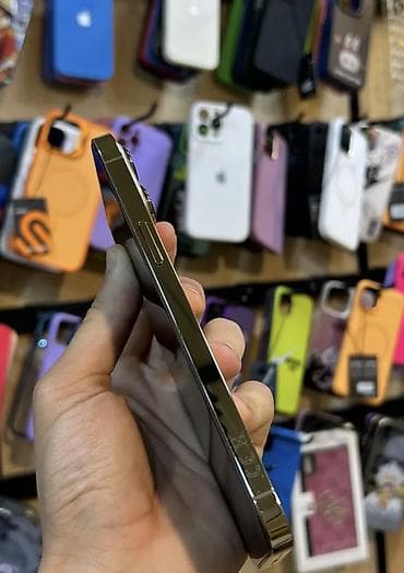 iphone: IPhone 13 Pro, 256 GB, Qızılı, Zəmanət, Simsiz şarj, Face ID — 7