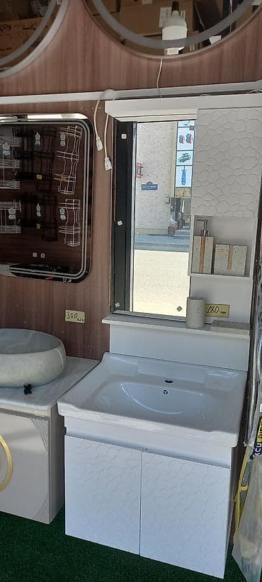 kunc divan iwlenmiw: Hamam üçün lavabo şkafı dəsti - Rəng: ağ - Material: parlaq — 1