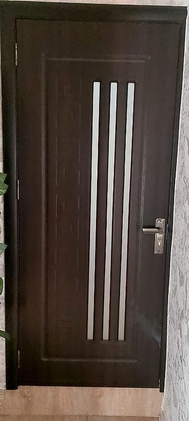 qapi dekoru: Daxili qapılar dəsti - Material: tünd qəhvəyi MDF/laminat örtüklü — 1