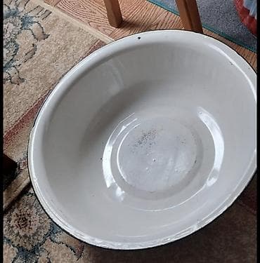 sud separatoru: Emallı böyük leğən - Material: qalın metal, ağ emal örtüklü - Forma — 1