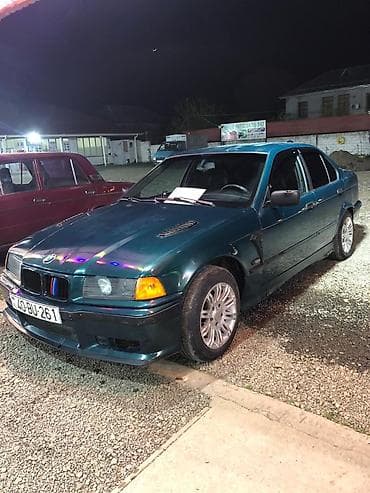 chevrolet cobalt salon: BMW 3 series: 2 l | 1993 il Sedan — 10