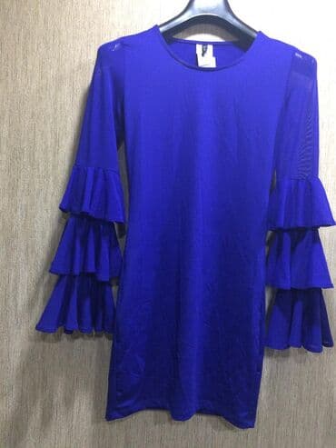 Paltar. Qiymət 10 manat. təzədir. ölçüsü -42 lalafo.az -da Paltar. Qiymət 10 manat. təzədir. ölçüsü -42