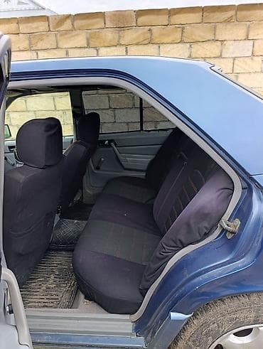 bmw 320 1993: Mercedes-Benz W201 (190) sedan - Rəng: tünd mavi - Kuzov: 4 qapılı — 4