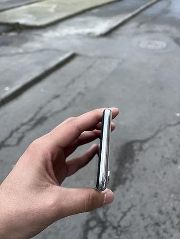 iphone telfonlari: IPhone X, 64 GB, Gümüşü — 3