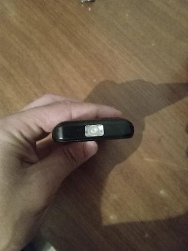 KGtel düyməli mobil telefon - Kompakt korpus, iri və rahat fiziki — 3