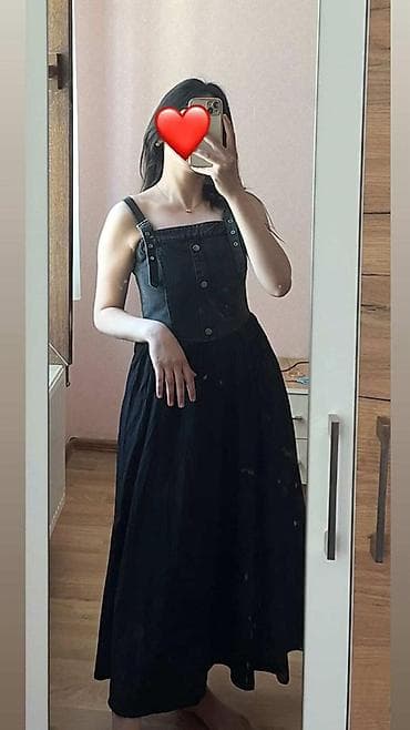 don: Qara rəngli uzun qadın donu. Model nazik çiyin qayışlıdır və ön — 1