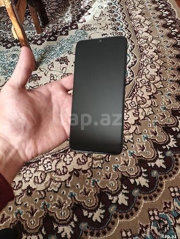 Bentley: Xiaomi Redmi smartfon - Model: Redmi (arxa blokda “Redmi” yazısı olan — 1