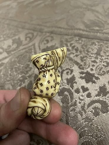 yuxuda qara muncuq gormek: Fiqur, Rezin, rəng - Bej — 8