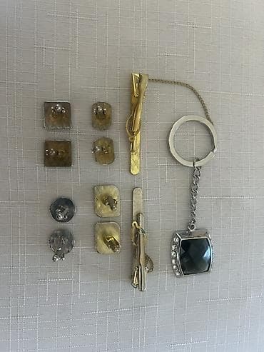 is paltari: Kişi aksesuarları dəsti - 3 cüt qol düyməsi: - Kvadrat formalı — 3