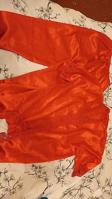 Qadın atlas pijama dəsti - Rəng: parlaq narıncı - Material: atlas