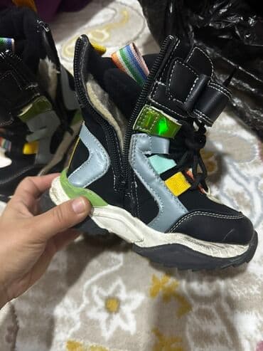 купить бу шкаф для одежды: 1-5 yaş aralıginda qiz usagi geyim ve — 51