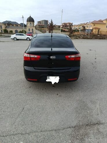 kvadrasikl satisi: Kia Rio sedan – qara rəng, 4 qapı, şəhər və tras üçün qənaətcil və — 3