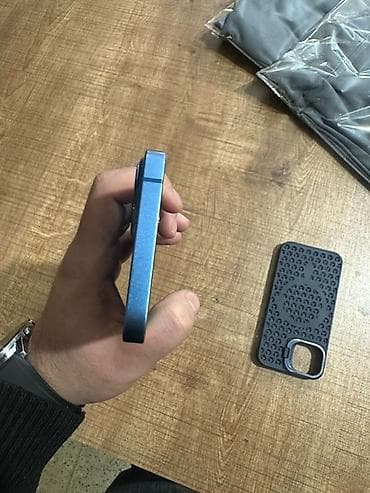 telefonlar iphone: IPhone 13, 128 GB, Mavi, Face ID — 5