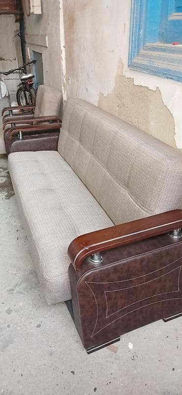 divan restoran: Klassik üslubda yumşaq mebel dəsti - Tərkib: 3 nəfərlik geniş divan + — 1