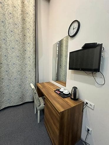 bedroom: Satılır. 12 otaq üçün mebel komplekti (televizor və kondisioner daxil — 3