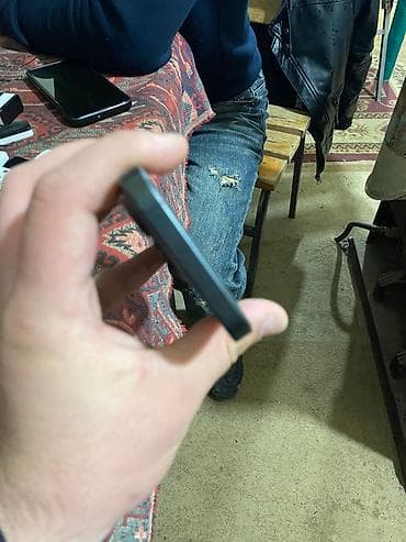 IPhone 15 Pro, 128 GB, Black Titanium, Simsiz şarj — 5