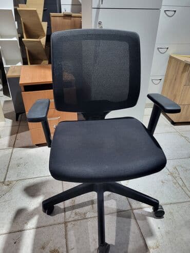 Офисные столы: Б/у, С колесиками, Рукояти регулируются, Ткань — 5