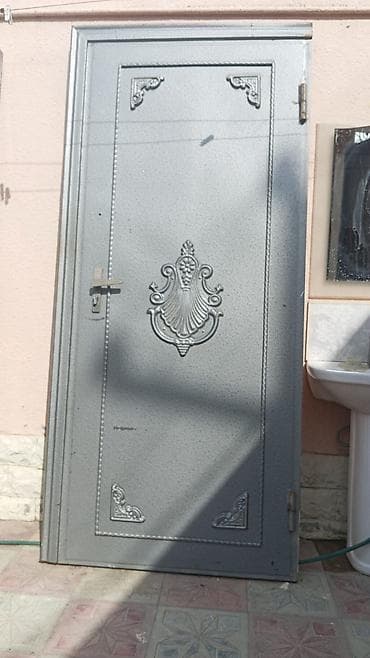 Seyf qapı rasotka ile istifadə olunmayıb Super veziyyetde. Qalın — 2