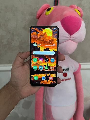 telefon cubuğu: Samsung Galaxy A04e, 64 GB, rəng - Qara, İki sim kartlı — 3