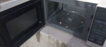 Кухонные плиты и варочные поверхности: Микроволновка Sharp, Отдельностоящая, С микроволнами, цвет - Серебристый, Б/у — 2