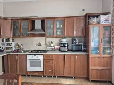 işlenmiş metbex mebeli gence: Salam, mətbəx mebeli TƏCİLİ satılır, qaz plitəsi və asperator üstündə — 4