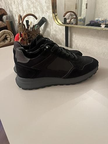 Krasofkalar və idman ayaqqabıları: Yenidir.41 razmer.Derimod — 2