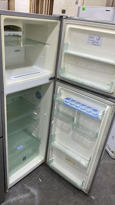 samsung kabro: 2 qapılı Samsung Soyuducu Satılır, rəng - Gümüşü — 2