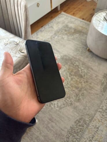 iphpne 11 pro: IPhone 11, Qara, Face ID — 2