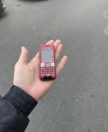 Telefon ehtiyat hissələri: Sony < 2 GB Memory Capacity, rəng - Qırmızı, Düyməli — 5