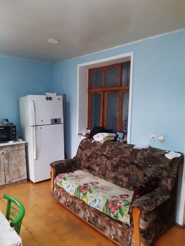 tələbələr üçün kirayə evlər otaq yoldası: 3 otaqlı, 59 kv. m, Orta təmir — 9