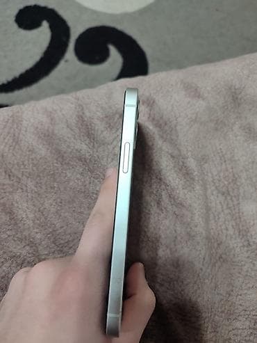 iphone 12 qara: IPhone 12, 64 GB, Ağ, Face ID — 4