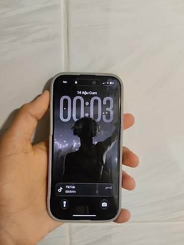 apple adapter: Qara, Face ID — 3