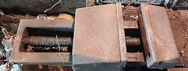 Dekorativ divar panelləri: Ağır tip dəzgah üçün sıxac (mengene) - Material: tam metal — 1