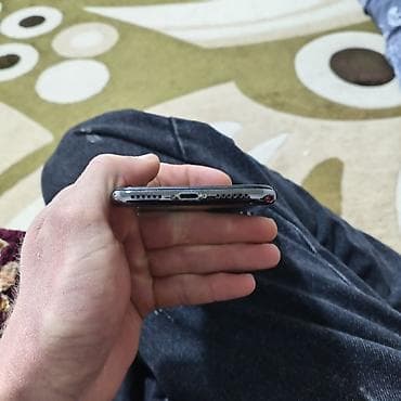 mi android box: IPhone X, 64 GB, Space Gray, Face ID — 4