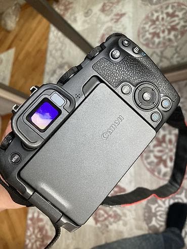 canon eos 2000d: Canon rp — 9