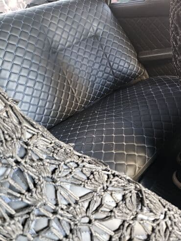 ваза стеклянная прозрачная высокая без узора: Model: VAZ 2107 (klassik sedan) Kuzov: ağ rəng, 4 qapı Ön hissə: xrom — 6