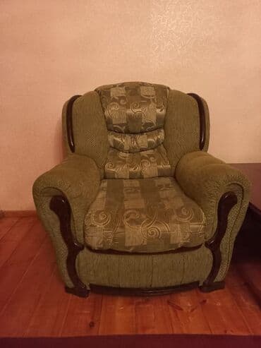 стол и табуретки для кухни: Б/у, Раскладной диван, 2 кресла, Без подьемного механизма — 4