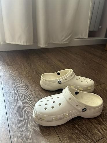 şabo: Məhsul: Original Crocs Iconic Classic clogs – ağ rəng - Ölçü: 38-39 — 6