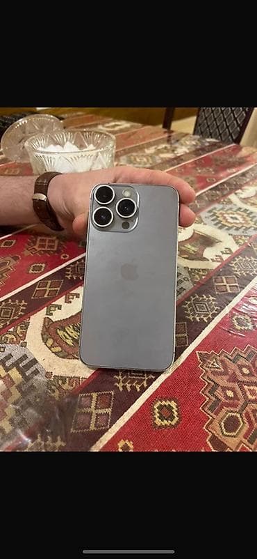 ayfon es 7: IPhone Xs, 256 GB, Natural Titanium — 2