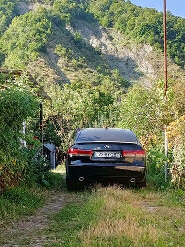 Avtomobil satışı: Əsas xüsusiyyətlər: - Kuzov: sedan, qara rəng, xrom bəzəklər - — 8