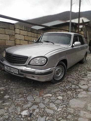 QAZ 31105 Volga: 2.4 l | 2004 il Sedan