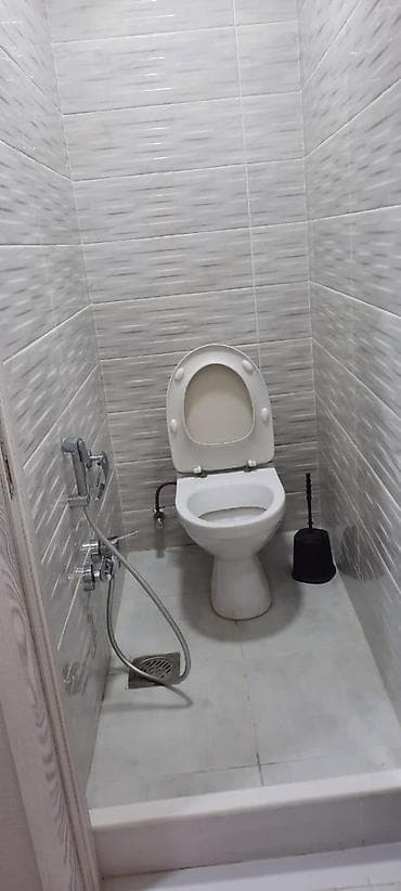 kiraye evler 2024 memar ecemi: Qara Qarayevde 9/4 hər bir şəraiti var qiymət 500 mi 2 otaqlı.yalniz — 5