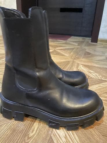 şnurlu botinkalar: Nine West, Ölçü: 39, rəng - Qara, İşlənmiş — 8