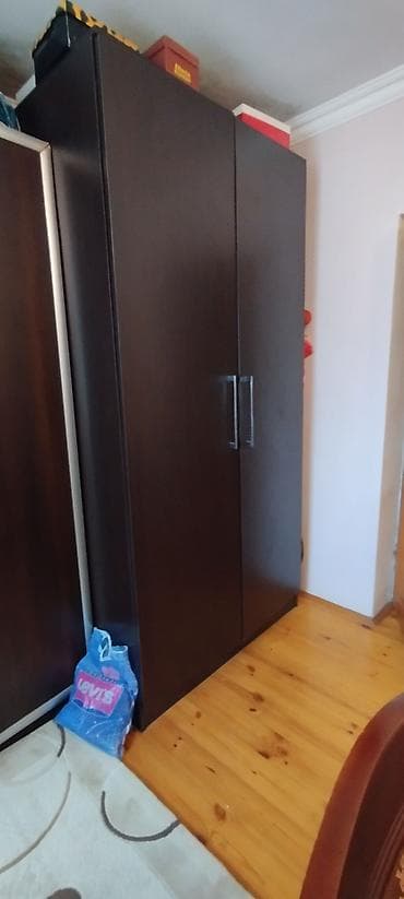 Dolablar: İşlənmiş, 6 qapı, Güzgülü, Qəhvəyi, Digər material, Kupe, Düz dolab — 1