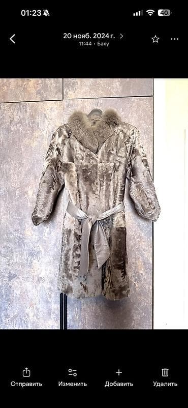 versace bright light: Qadın kürkü – gümüşü-boz rəng palto - Model: dizə qədər uzunluqda — 1