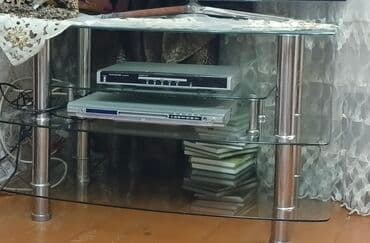 аренда помещения под ресторан кафе: Şüşə TV stendi - Material: qalın temperli şüşə rəflər və metal (xrom — 2