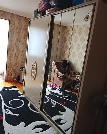 relax mebel: ElmiraxDolab tecili satlir yaxwi veziyyetdedi Qiymet 250 azn.Ünvan — 1